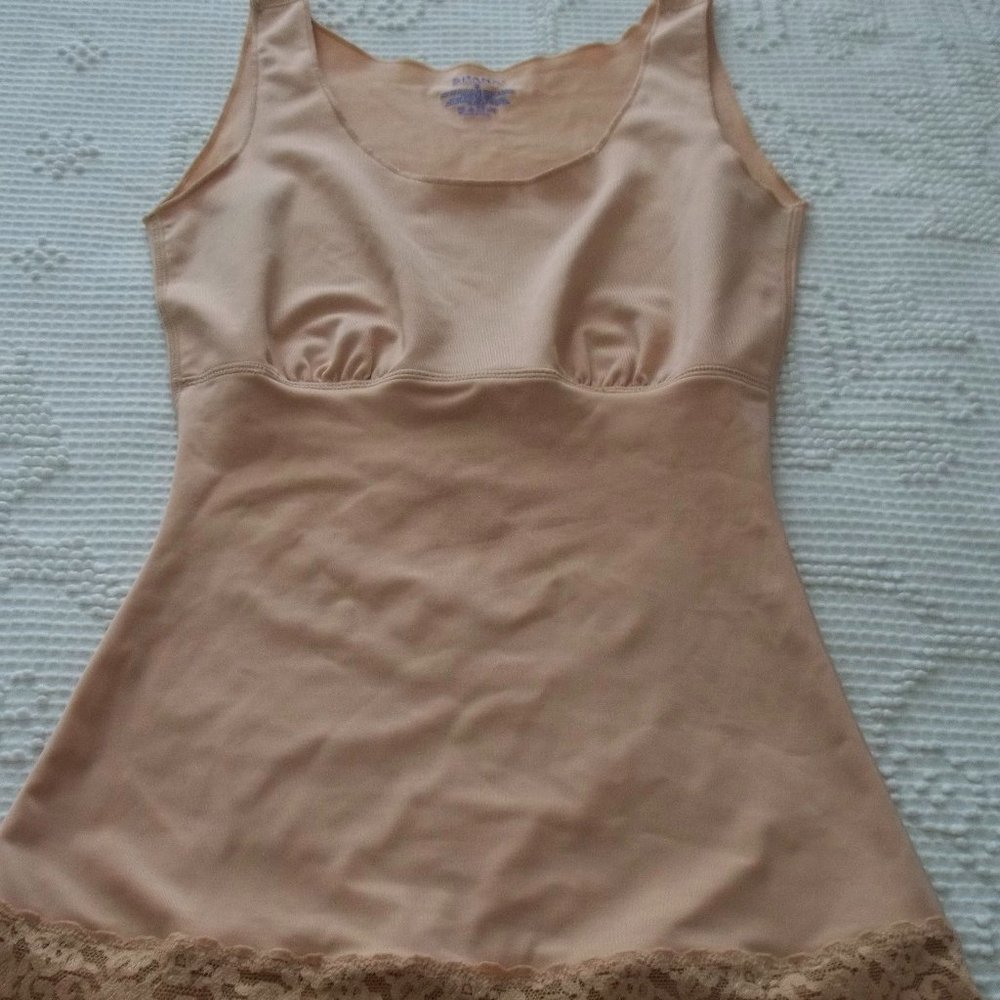 SPANX BY SARA BLAKELY  WOMENS SHAPEWEAR . LIKE NEW!